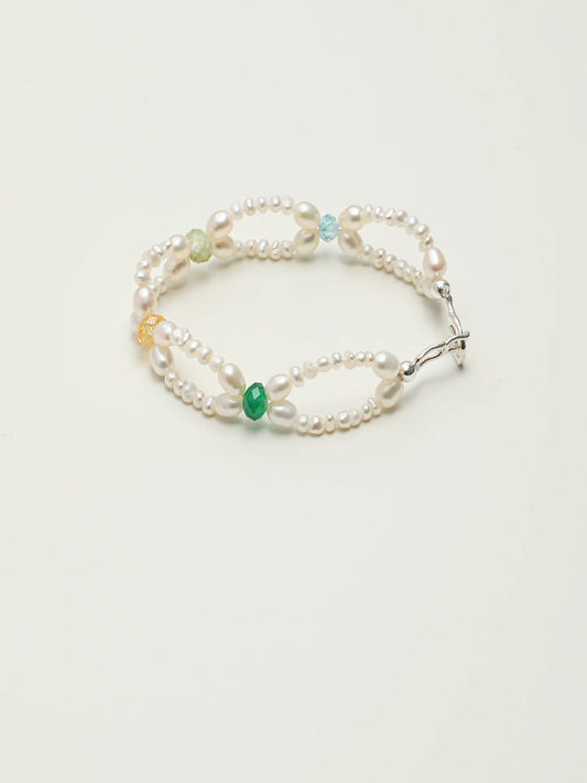 Close-up of the 925 silver spacer beads and clasp